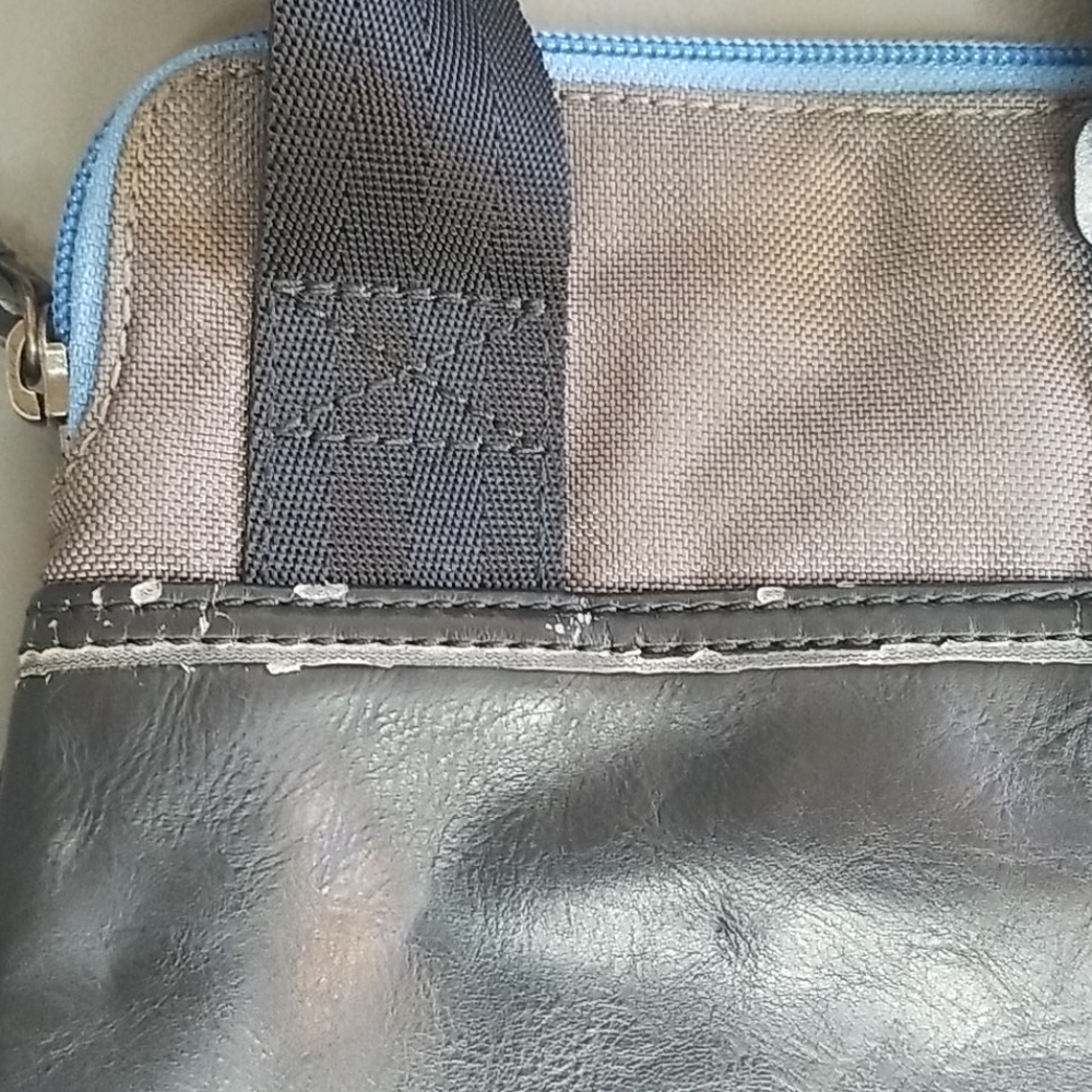 Hugo Boss Envelope Bag - Picture 8 of 16